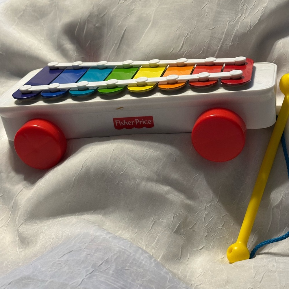 2009 Fisher-Price Colorful Xylophone Toy
